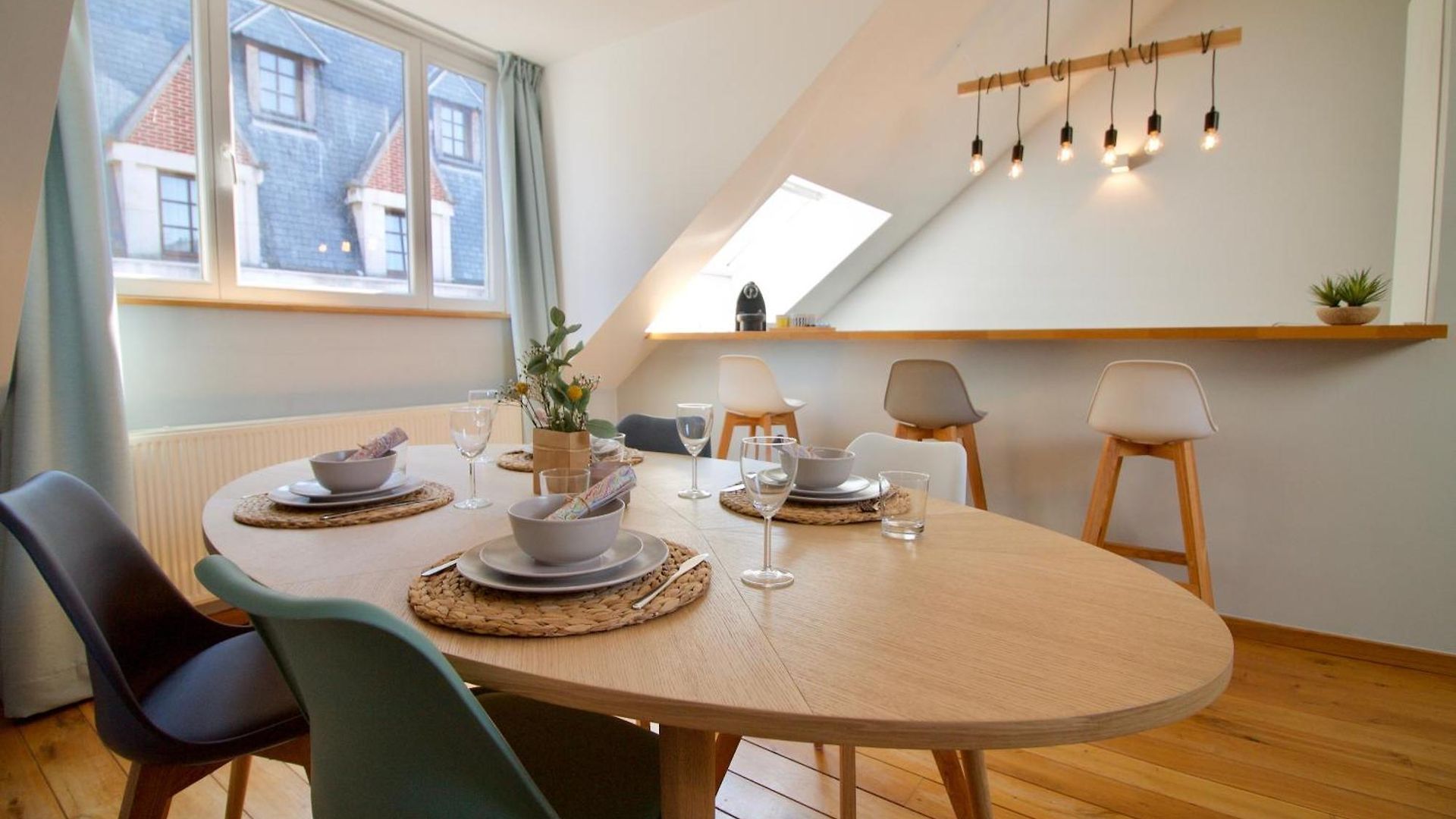 Heart Of Grand Place - Stunning 2br Duplex Apartment