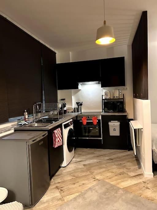 Apartment High-quality Flat Near *