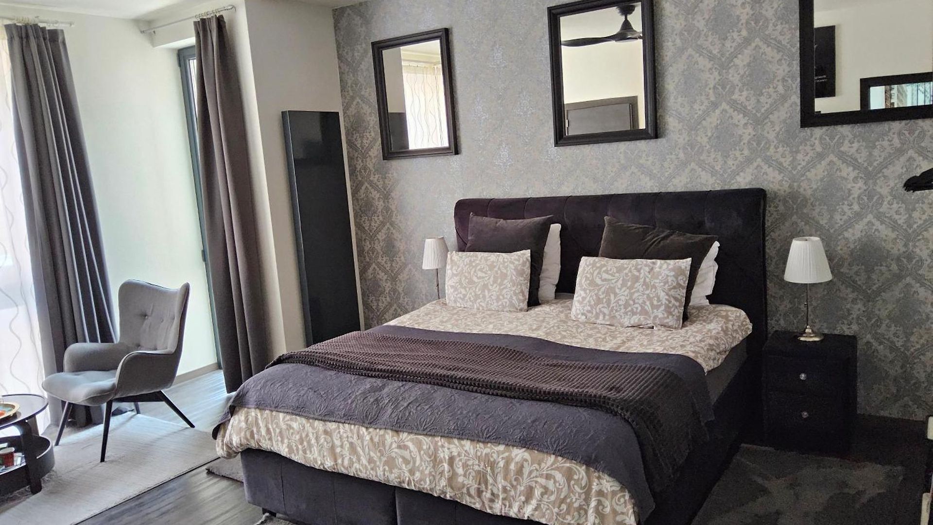 Homestay Deluxe Au 2eme Etage, Double Au 4eme Etage Not A Brussels