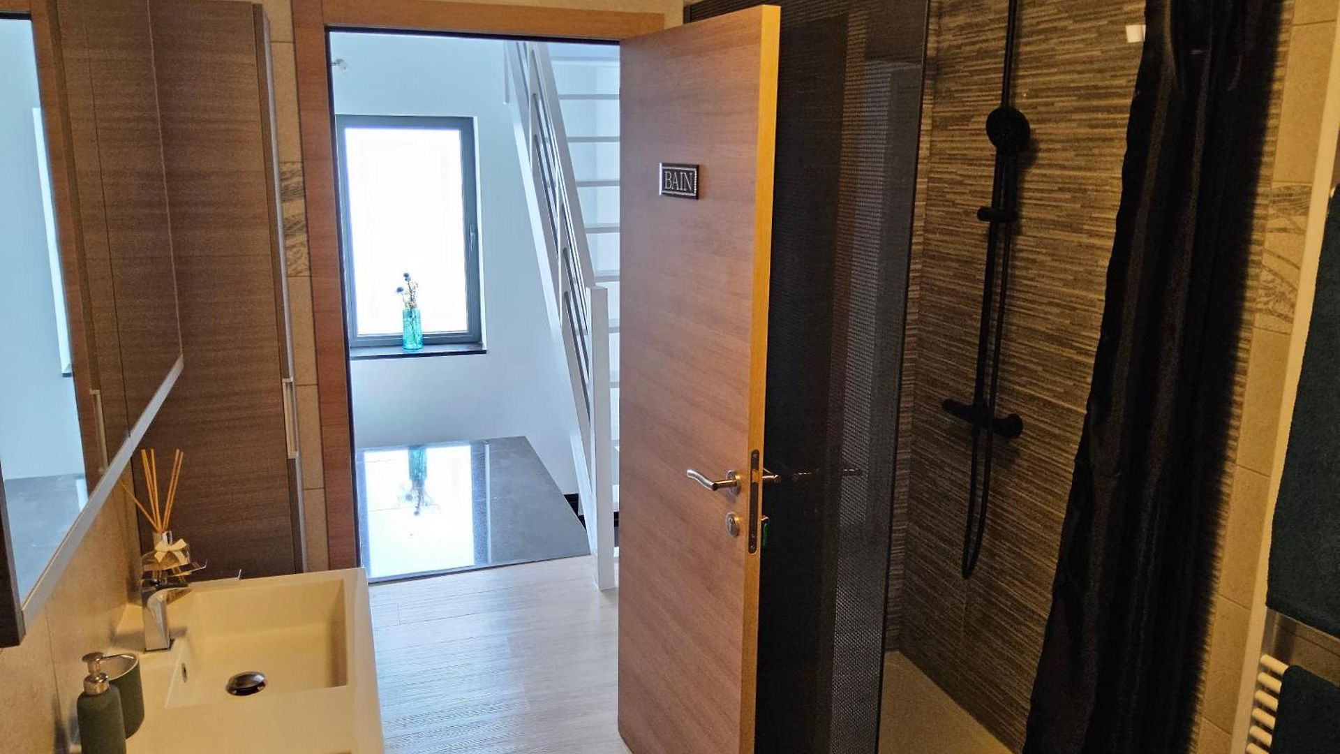 Homestay Deluxe Au 2eme Etage, Double Au 4eme Etage Not A Brussels