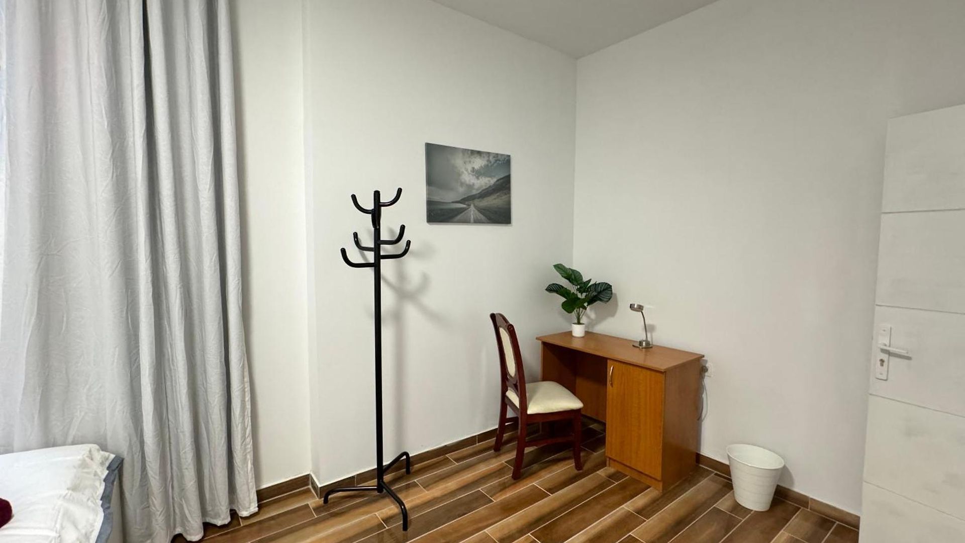 Apartment Space *