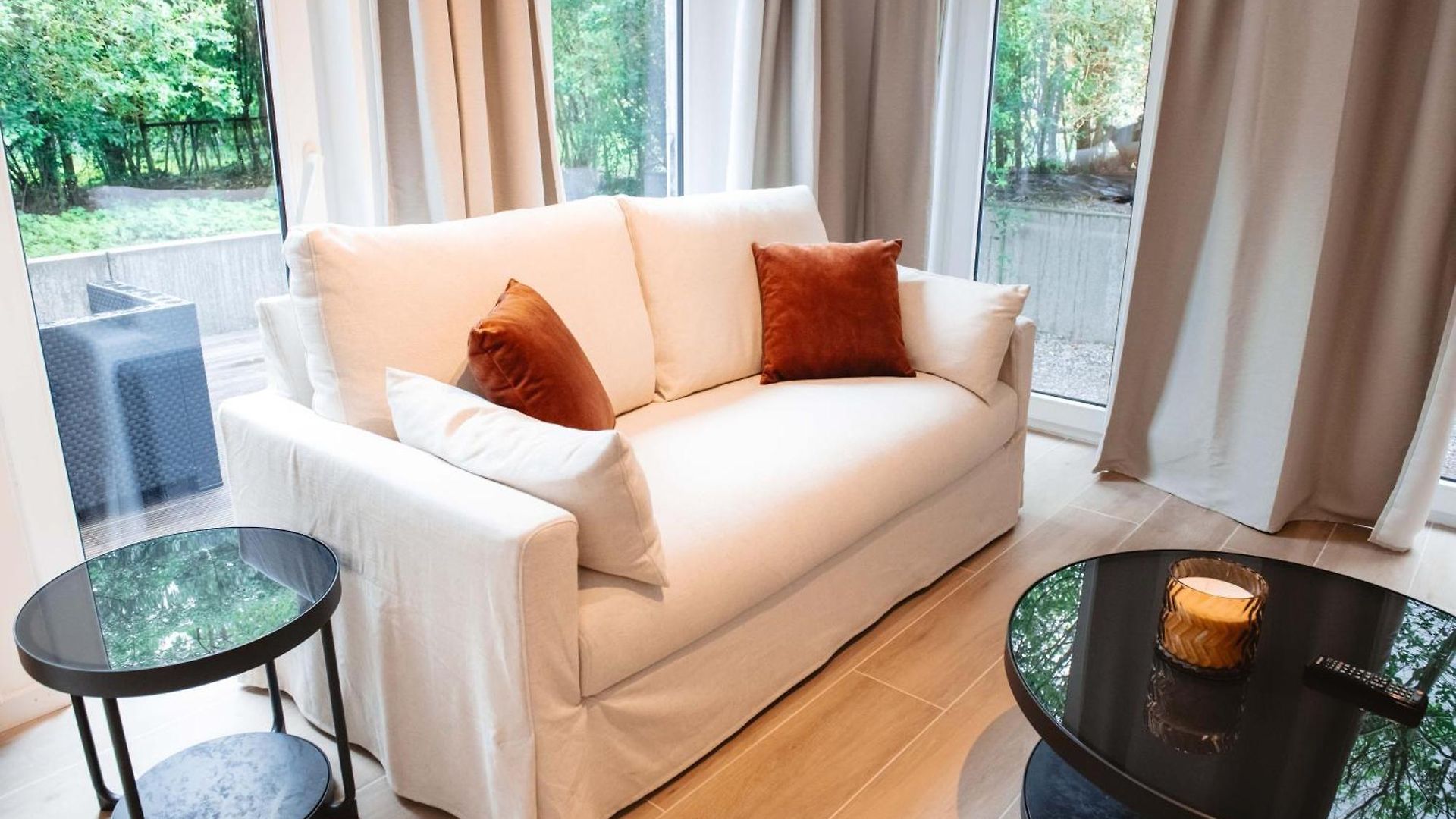 K-suites * Brussels