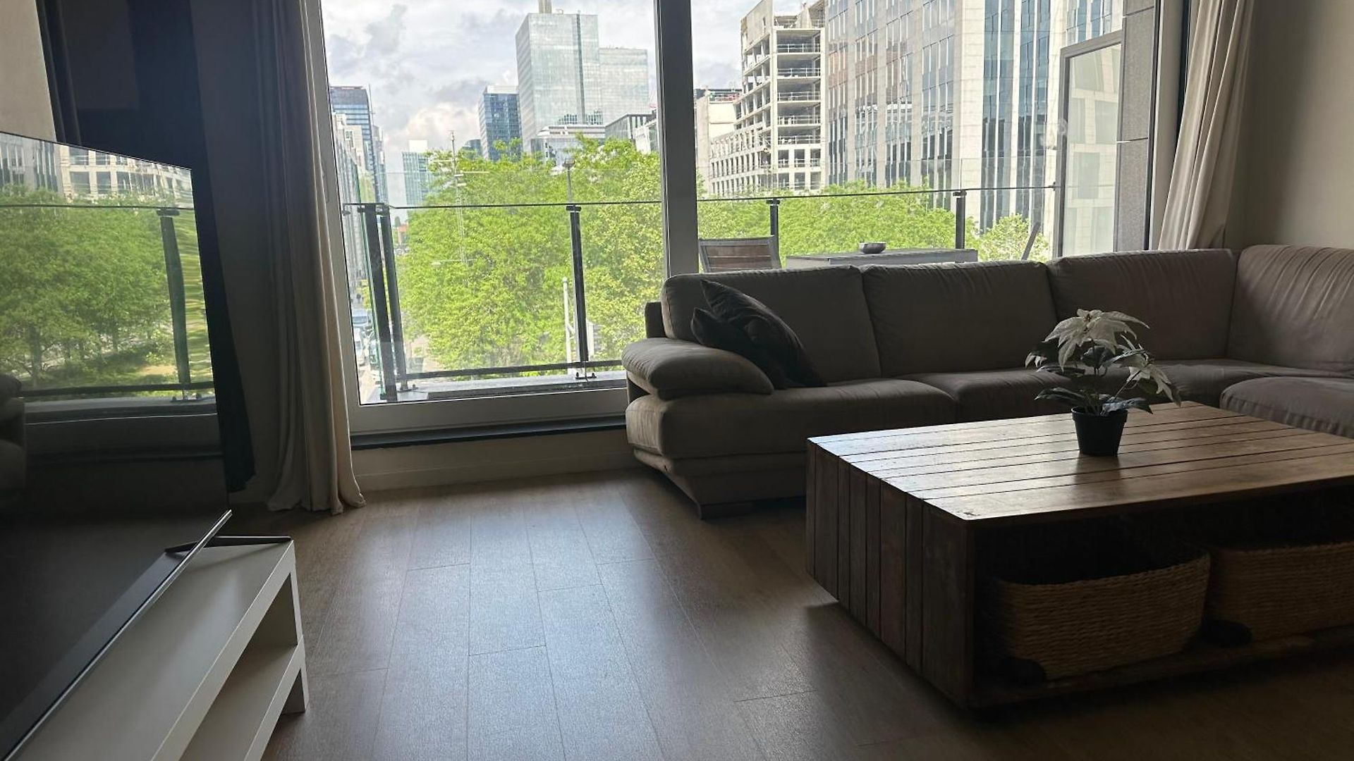In With Beautiful View *