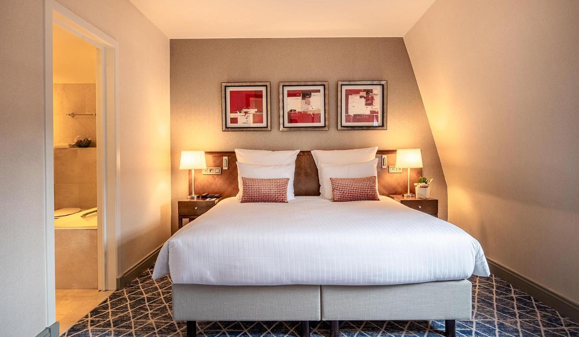 Warwick Grand-place 4*