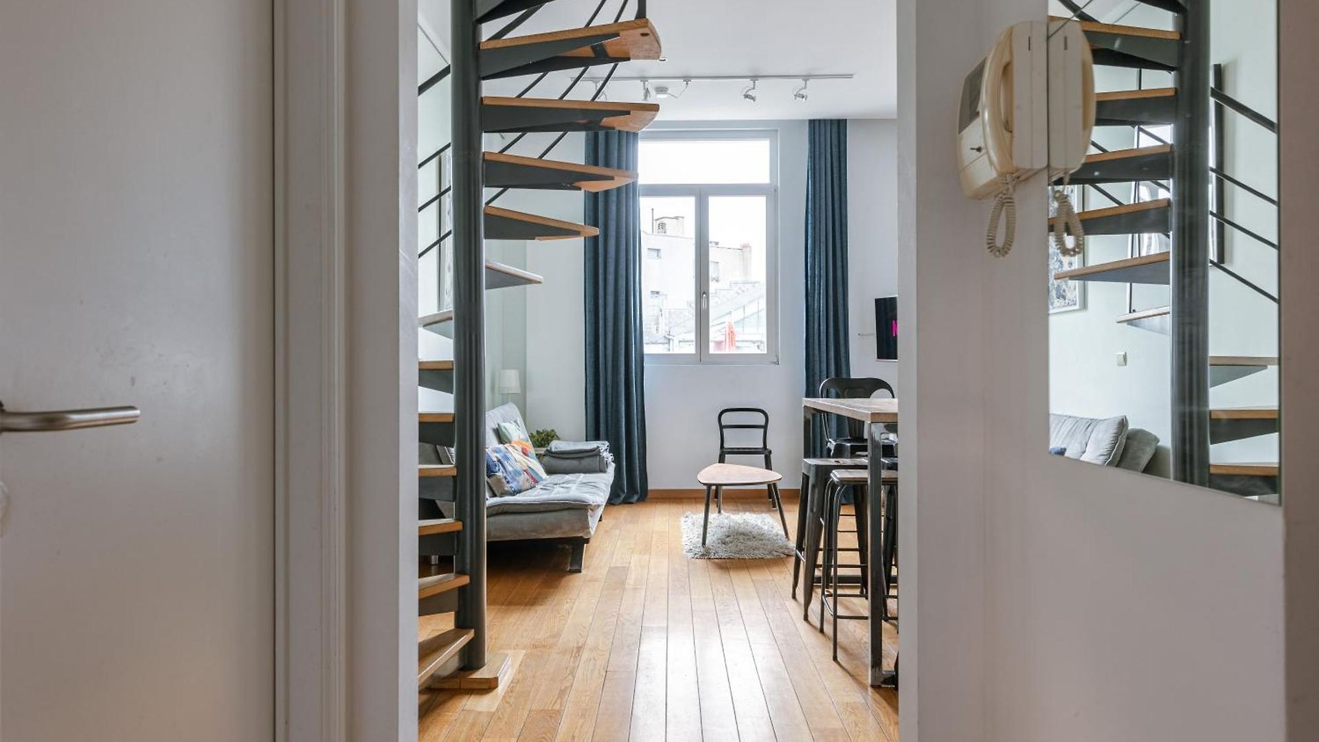 New Stylish Grand Place Center Duplex Appartement *