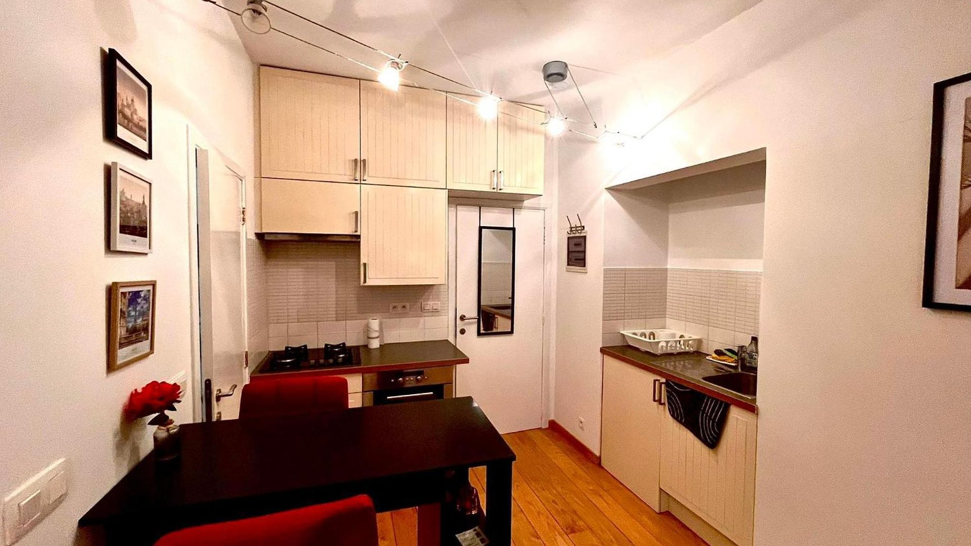 Charmant Studio - Quartier Chatelain Brussels