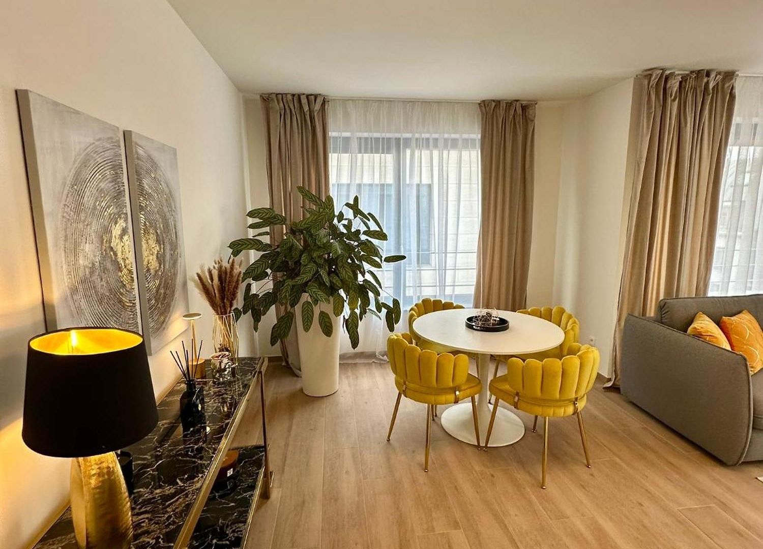 Urbanstay - Jacqmain Downtown Brussels