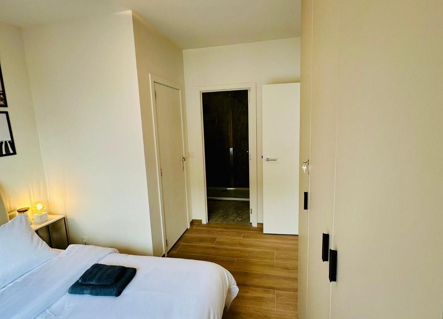 Urbanstay - Jacqmain Downtown *