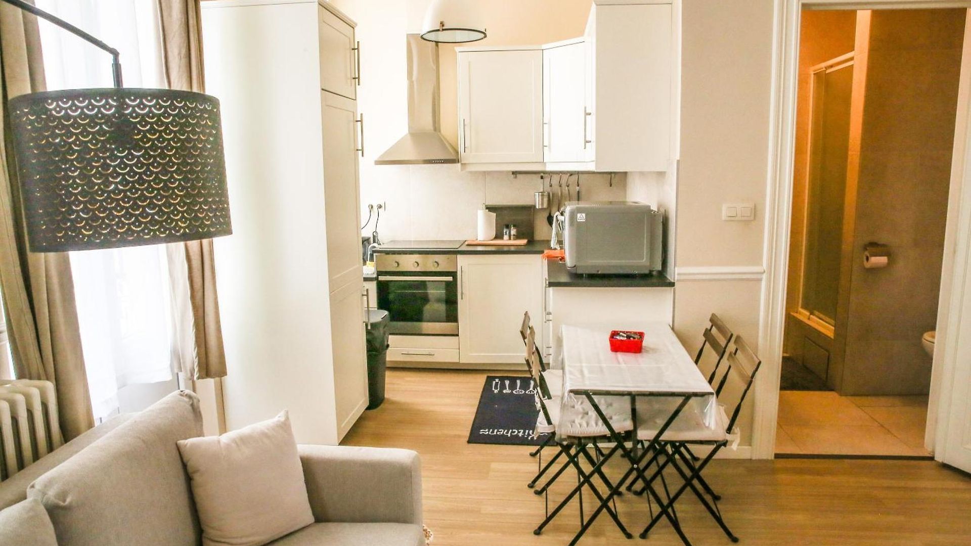 Apartment Centre