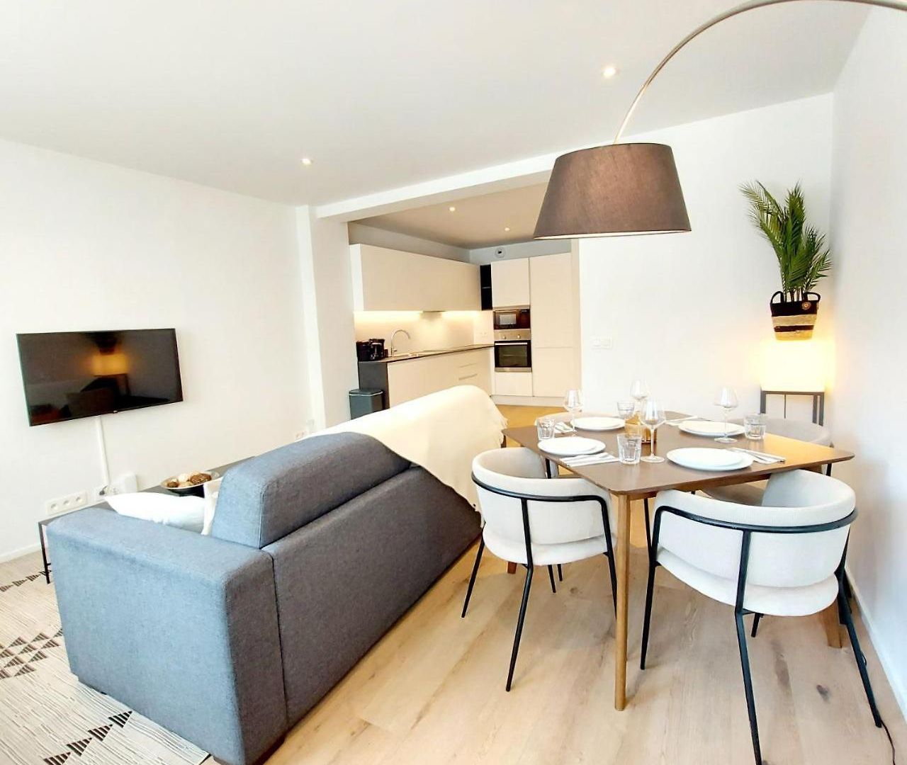 New Luxe Grand Place