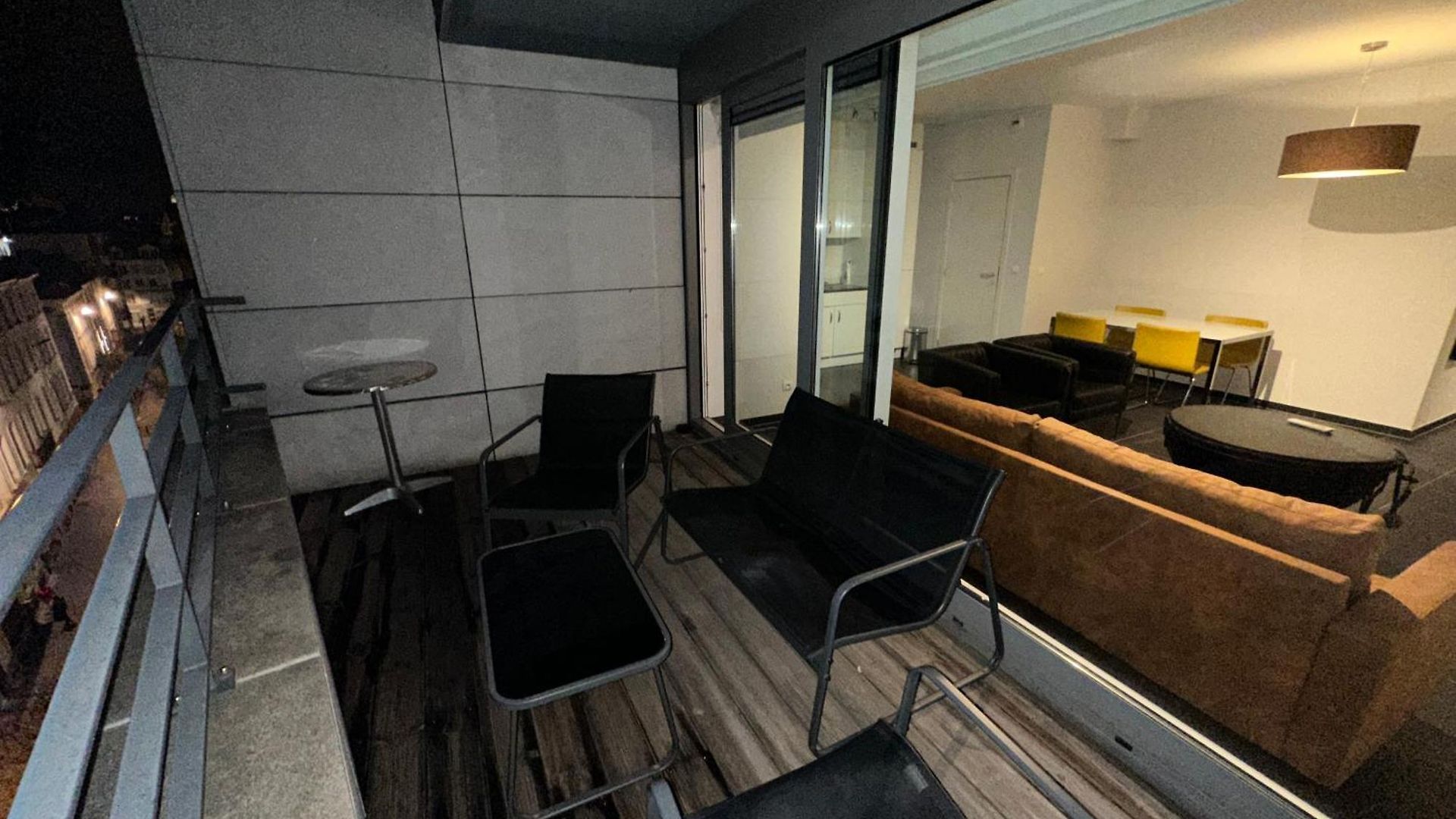 With Balcony In Center Apartment