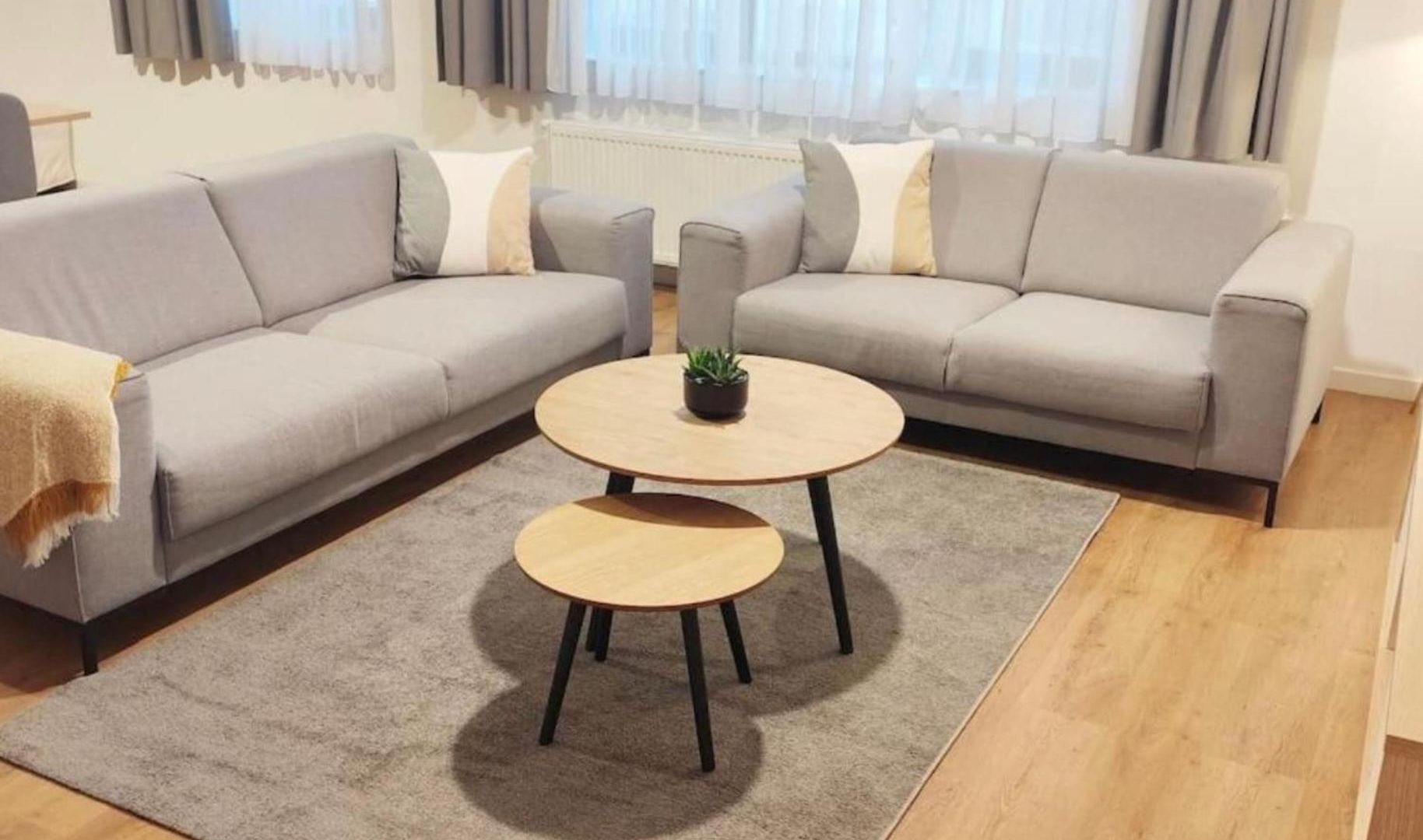 Cosy 2 Bedroom In Center Apartment