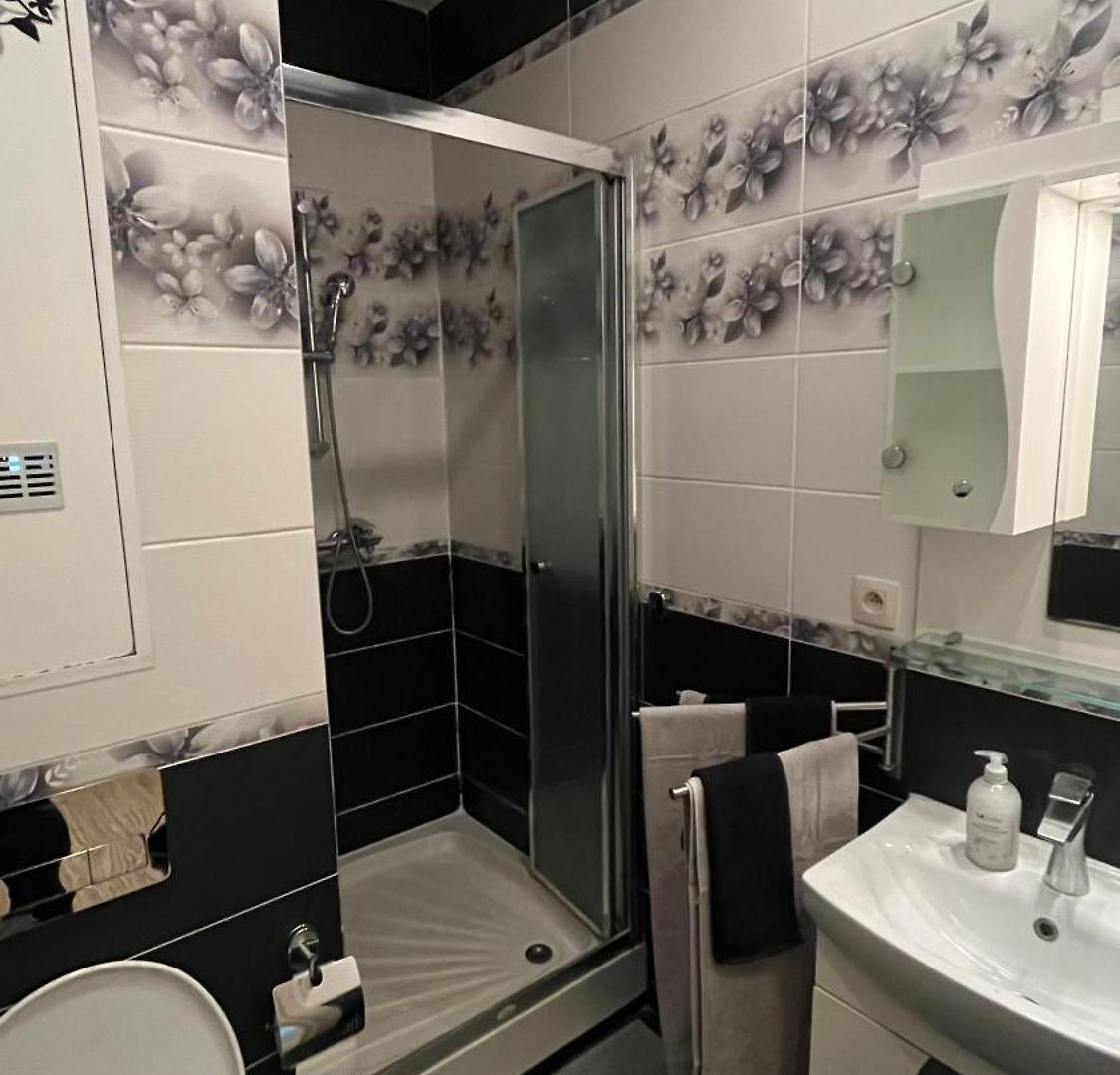 Apartment Two Bedroom Flat - Hyper Center Brussels