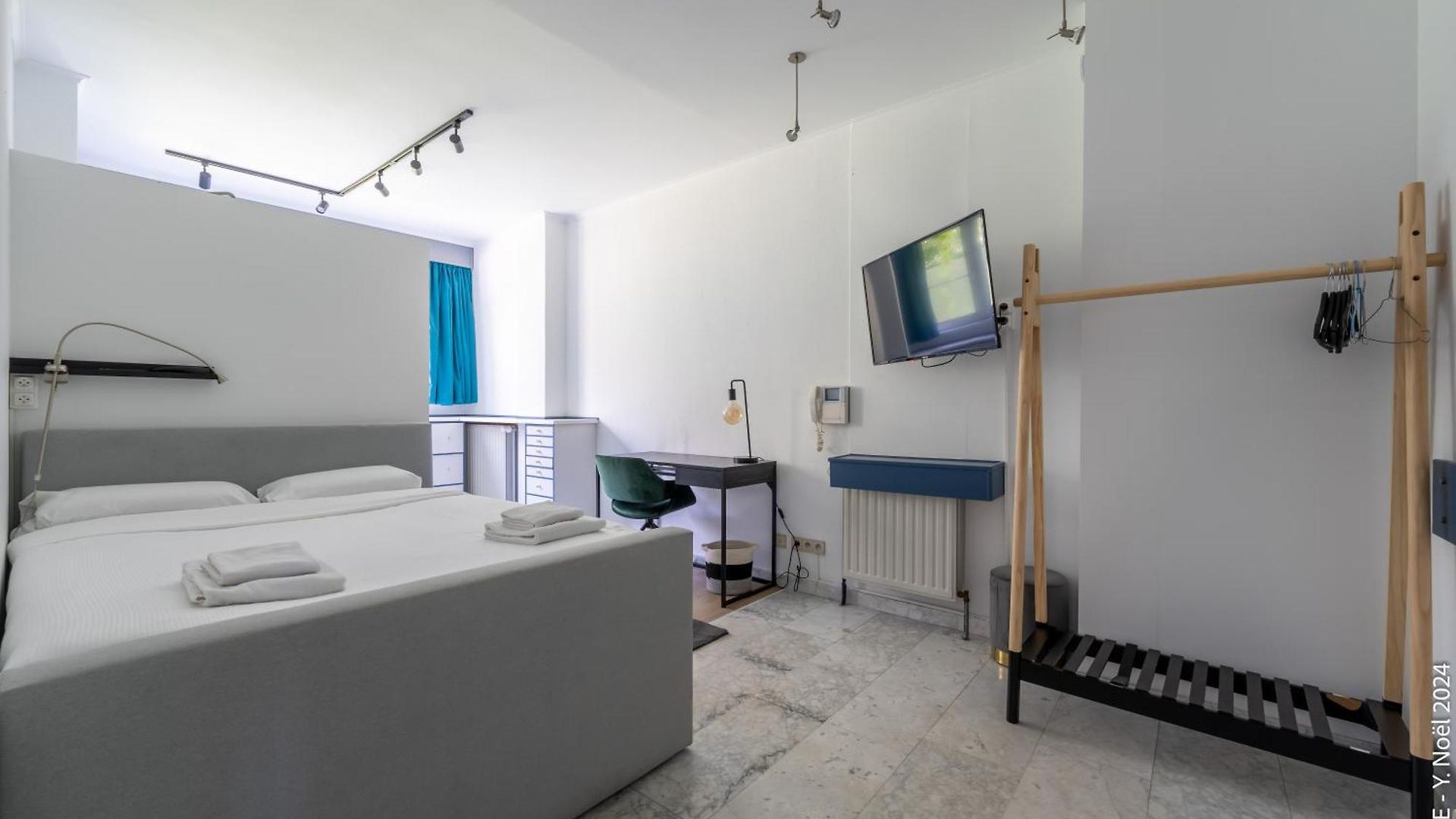 La Louve - Big Place & Garden - Parking Gratuit Brussels