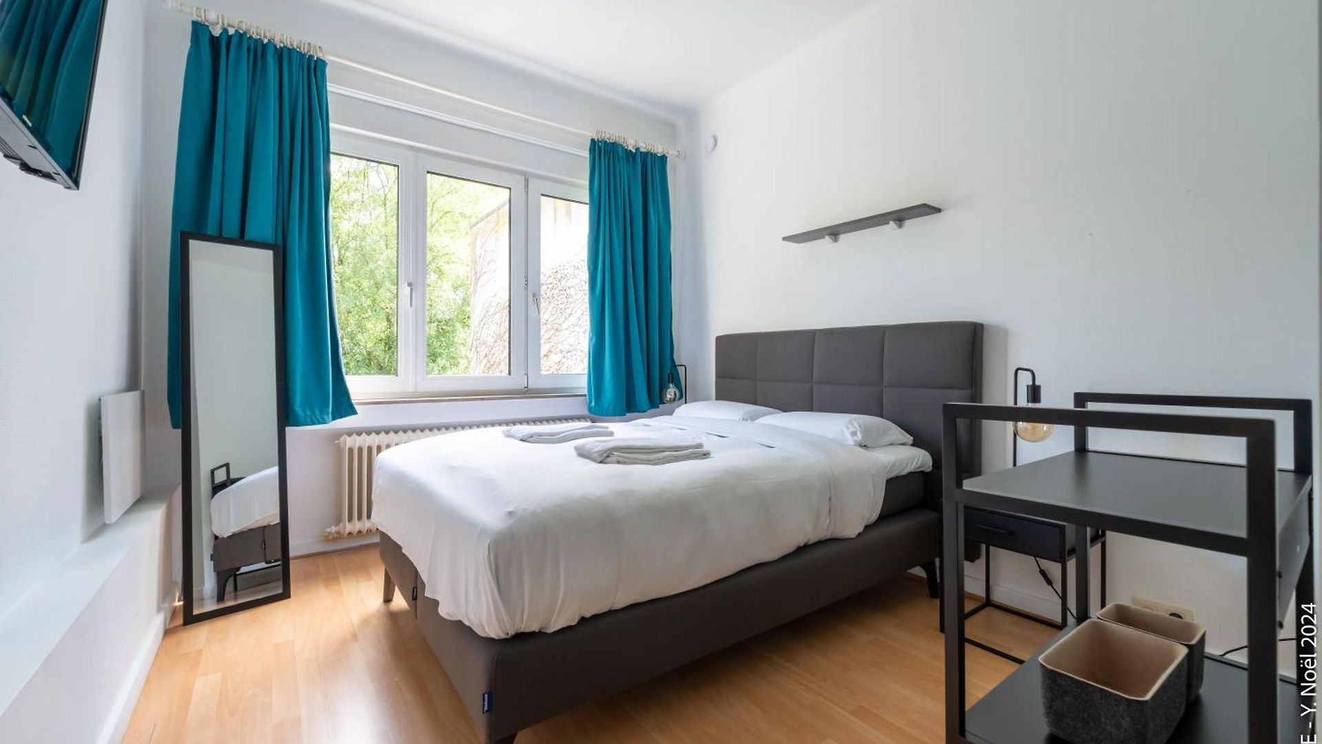 La Louve - Big Place & Garden - Parking Gratuit * Brussels