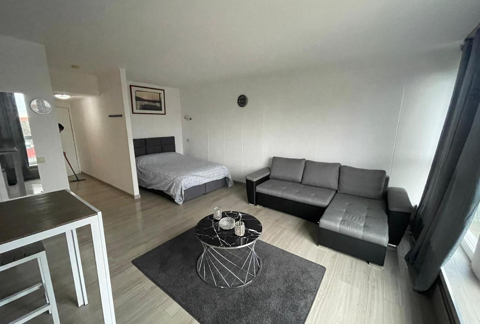 Elegant A Louise, Quartier Prestige De Brussels