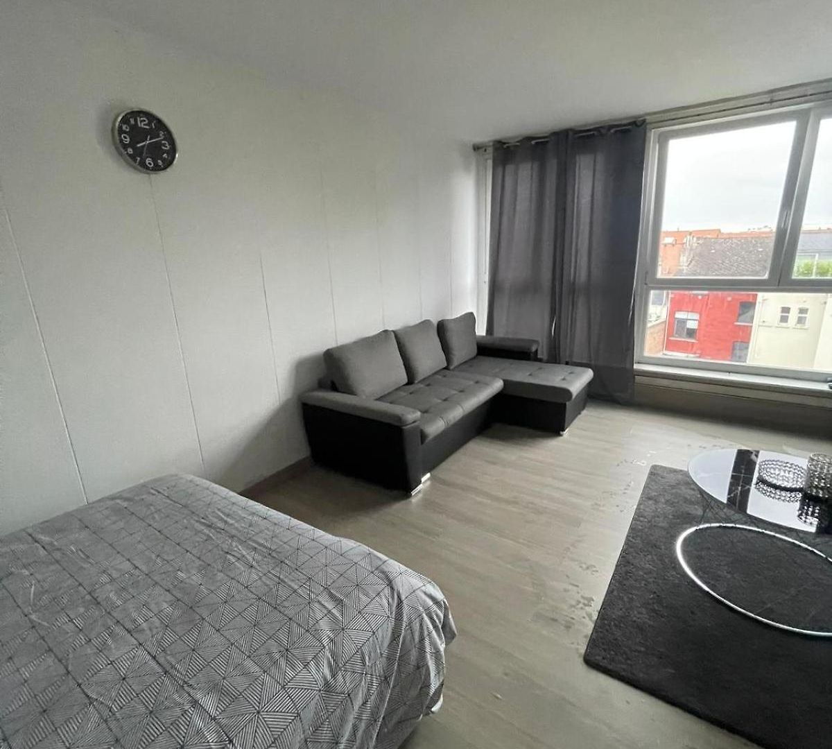 Apartment Elegant A Louise, Quartier Prestige De Brussels