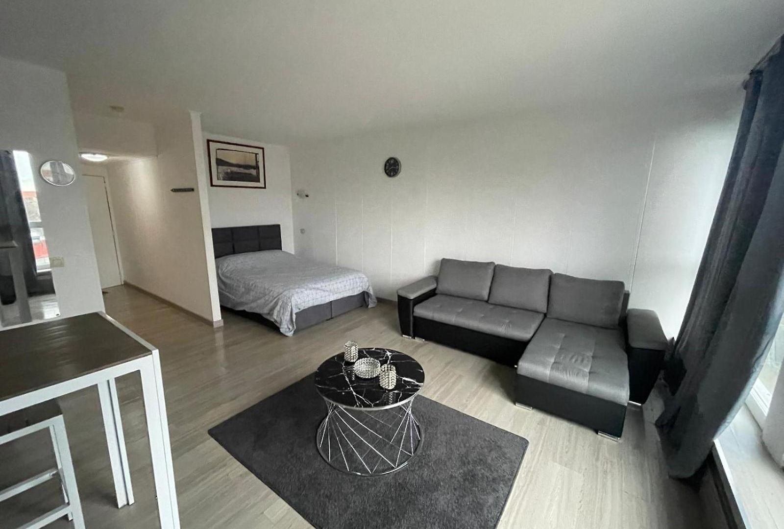 Elegant A Louise, Quartier Prestige De Brussels