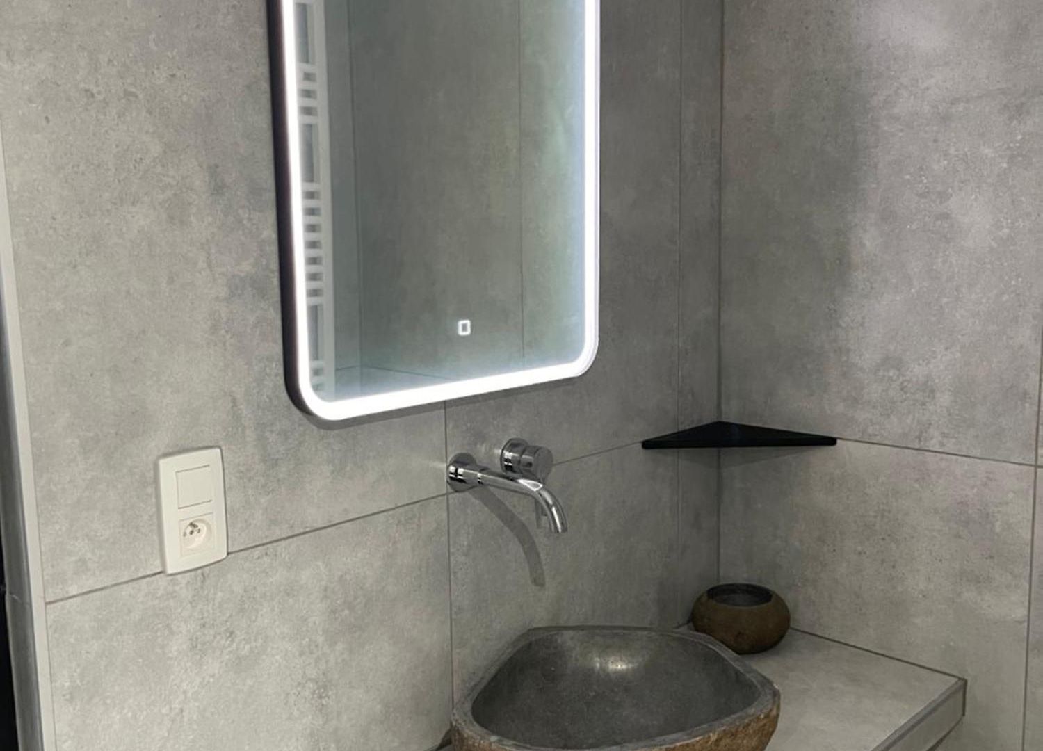 Apartment Jungle Romantic - Private Jacuzzi - Brussels