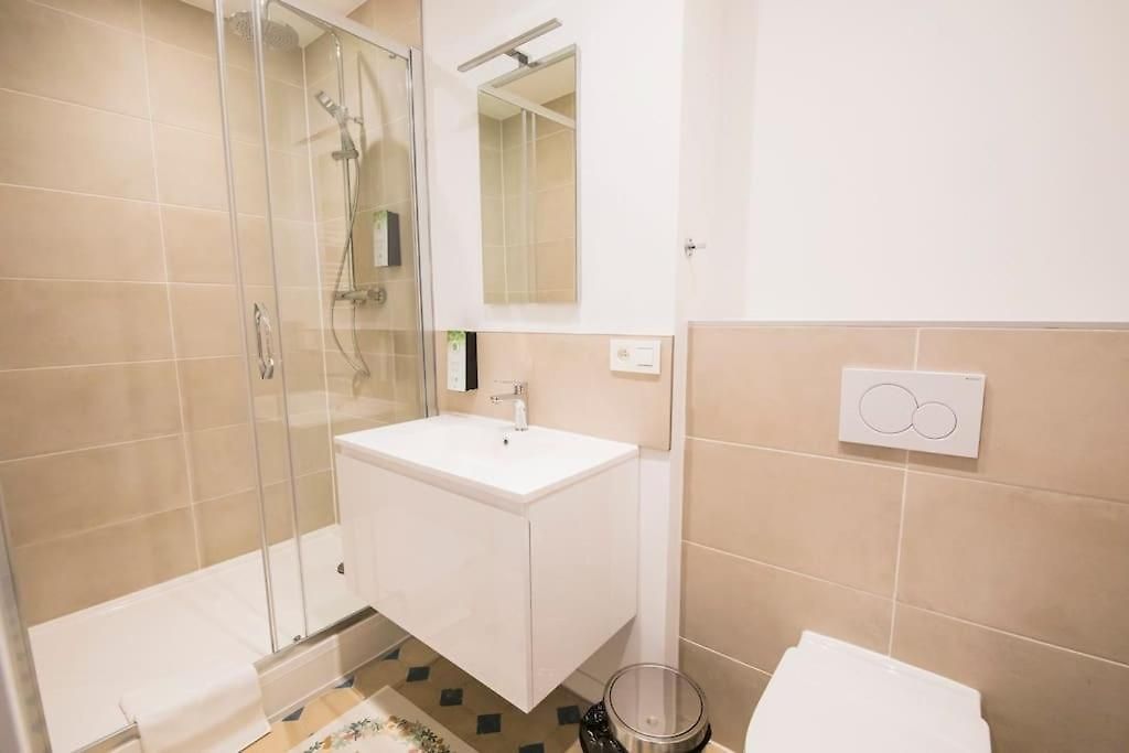 Appartement Smart - Gare Du Midi *
