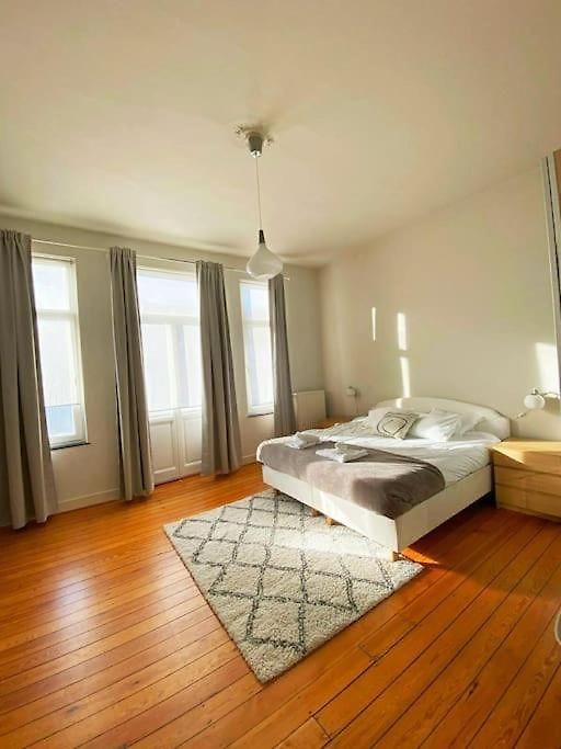 Cute Flat In Apartment *