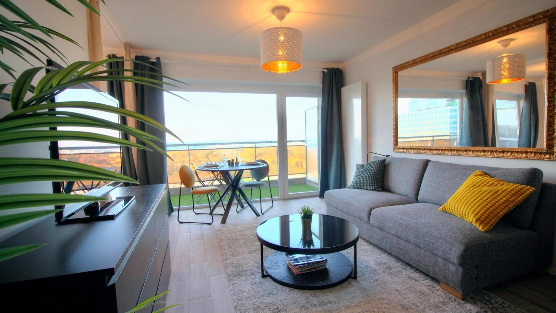 Avec Vue Panoramique Et Parking Gratuit Apartment
