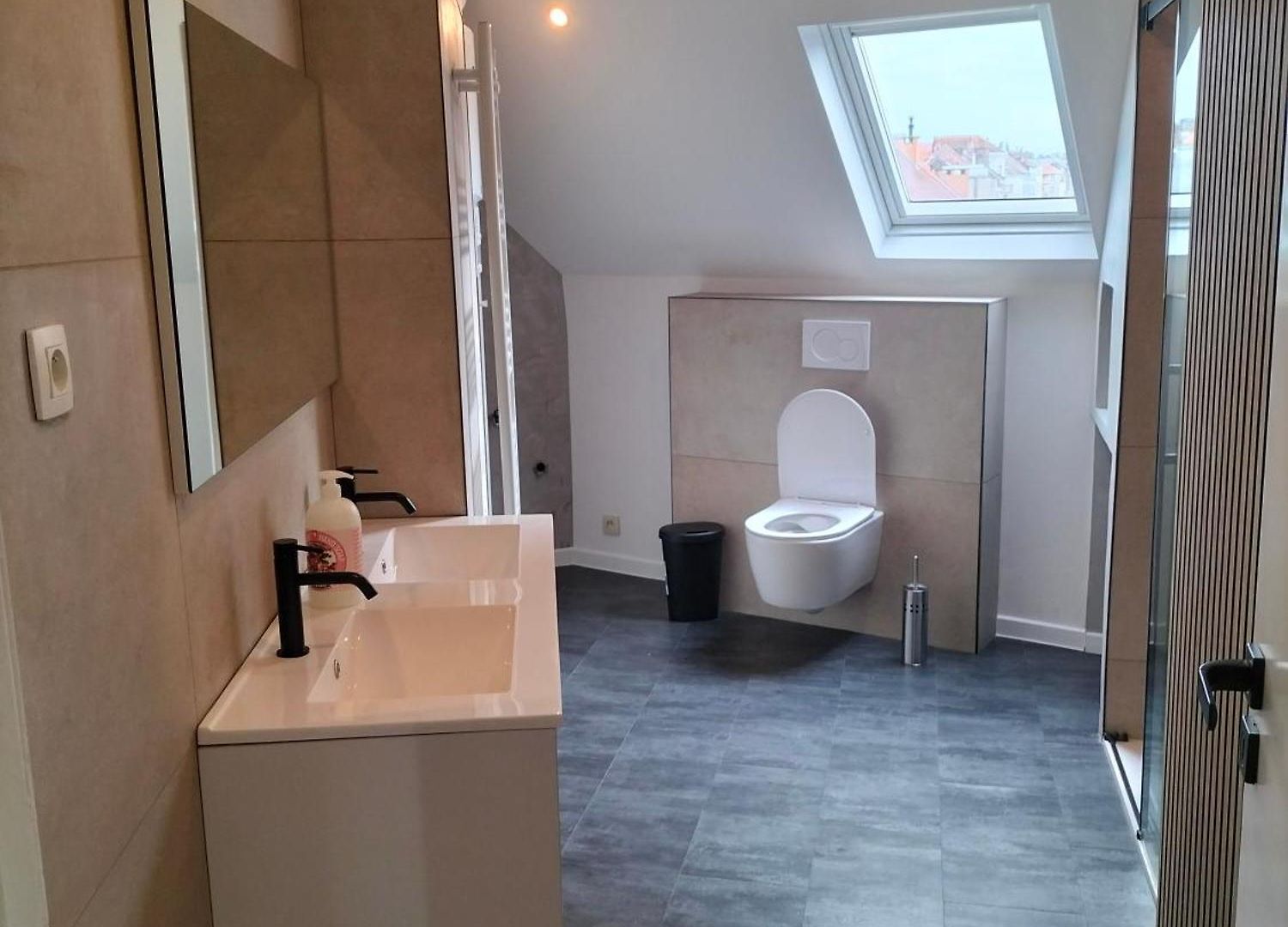 New Cozy In Porte De Hal Appartement Brussel