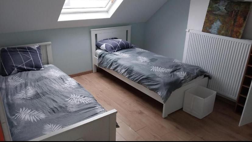 Deux Lits Celibataires 3eme Etage Petite Cle Rouge Accommodatie bij particulieren Brussel