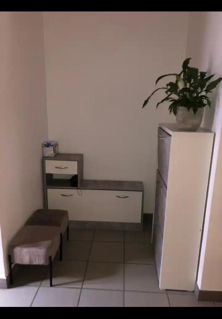 Privee Dans Grande Maison *