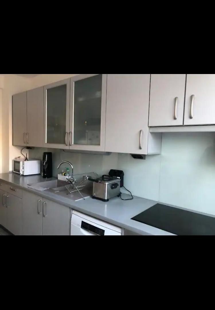 Privee Dans Grande Maison Brussel