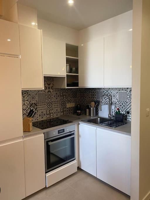 Avec Parking Gratuit Sur Place 5d Apartment *