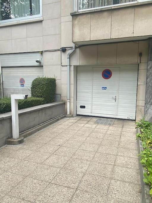 Avec Parking Gratuit Sur Place 5d Apartment Brussels