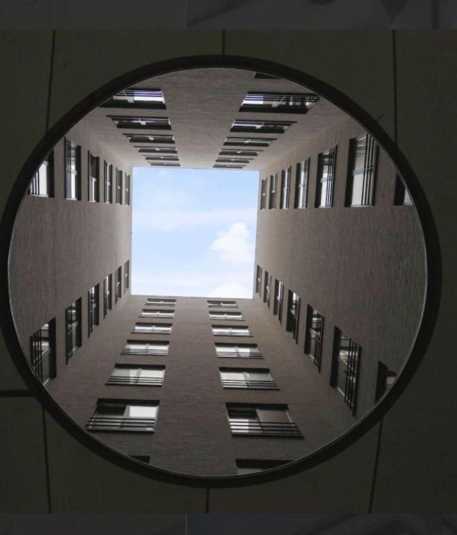 With Balcony In Center Apartment