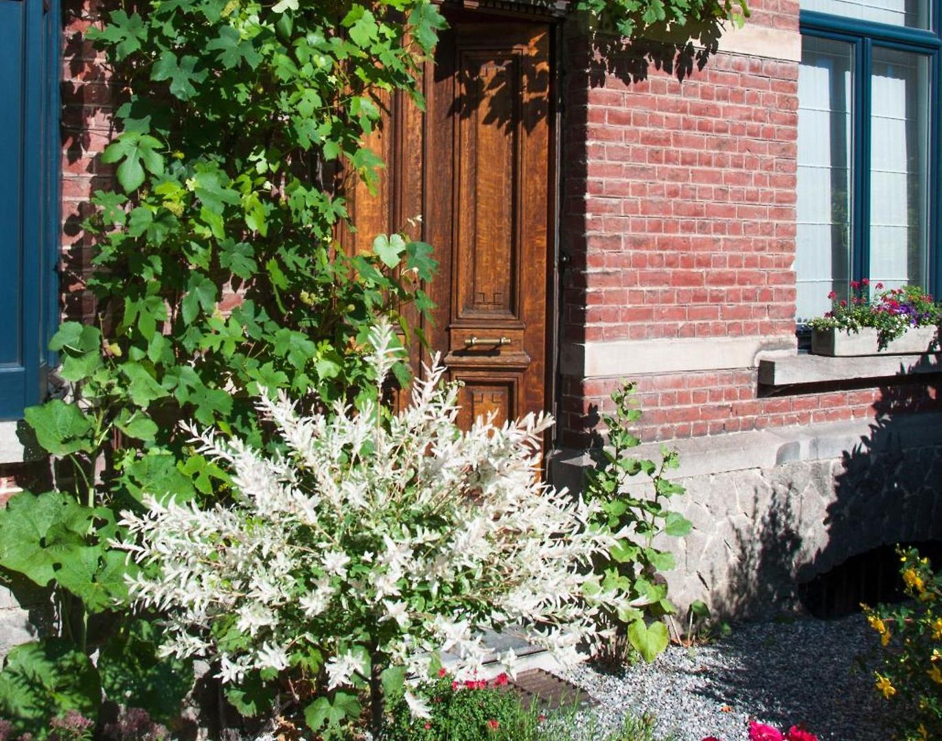 Woluwe - Lits En Mezzanine Bed & Breakfast *