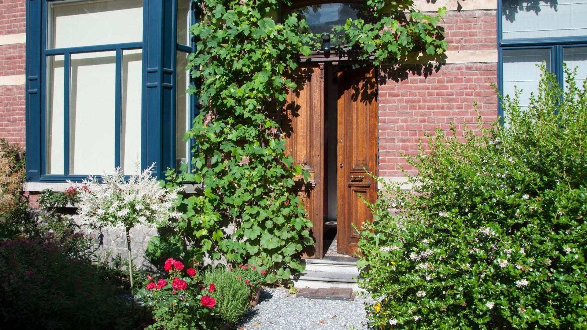 Woluwe - Lits En Mezzanine Bed & Breakfast Brussels