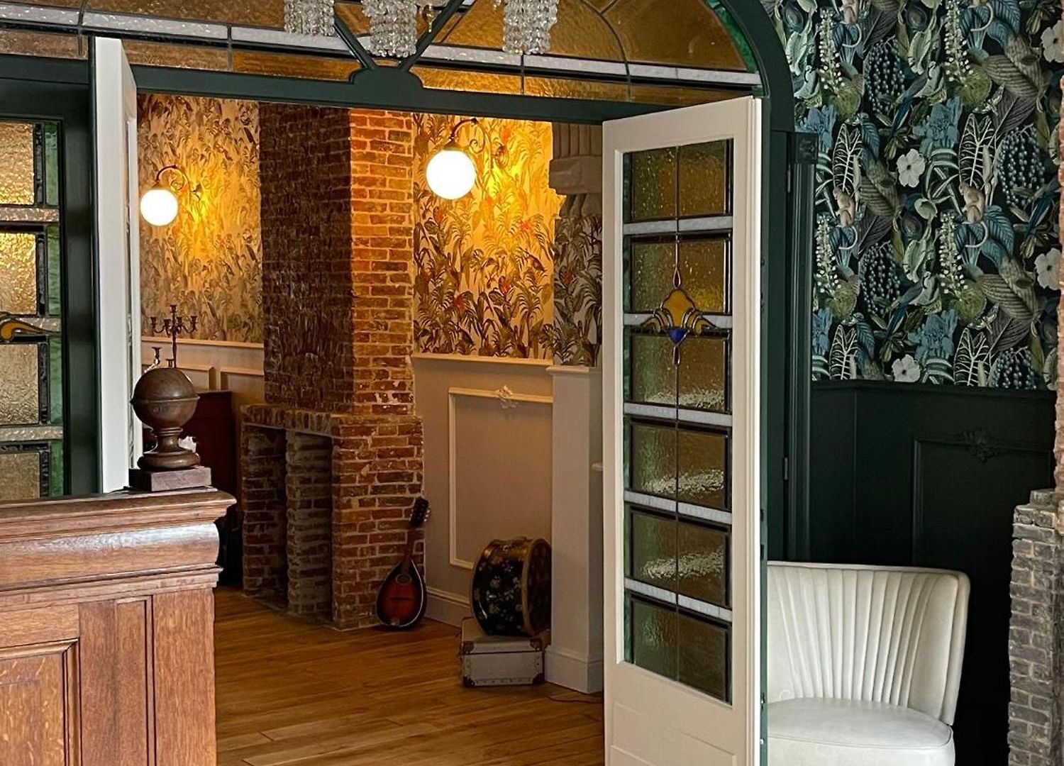 La Petite Foret Art Deco In