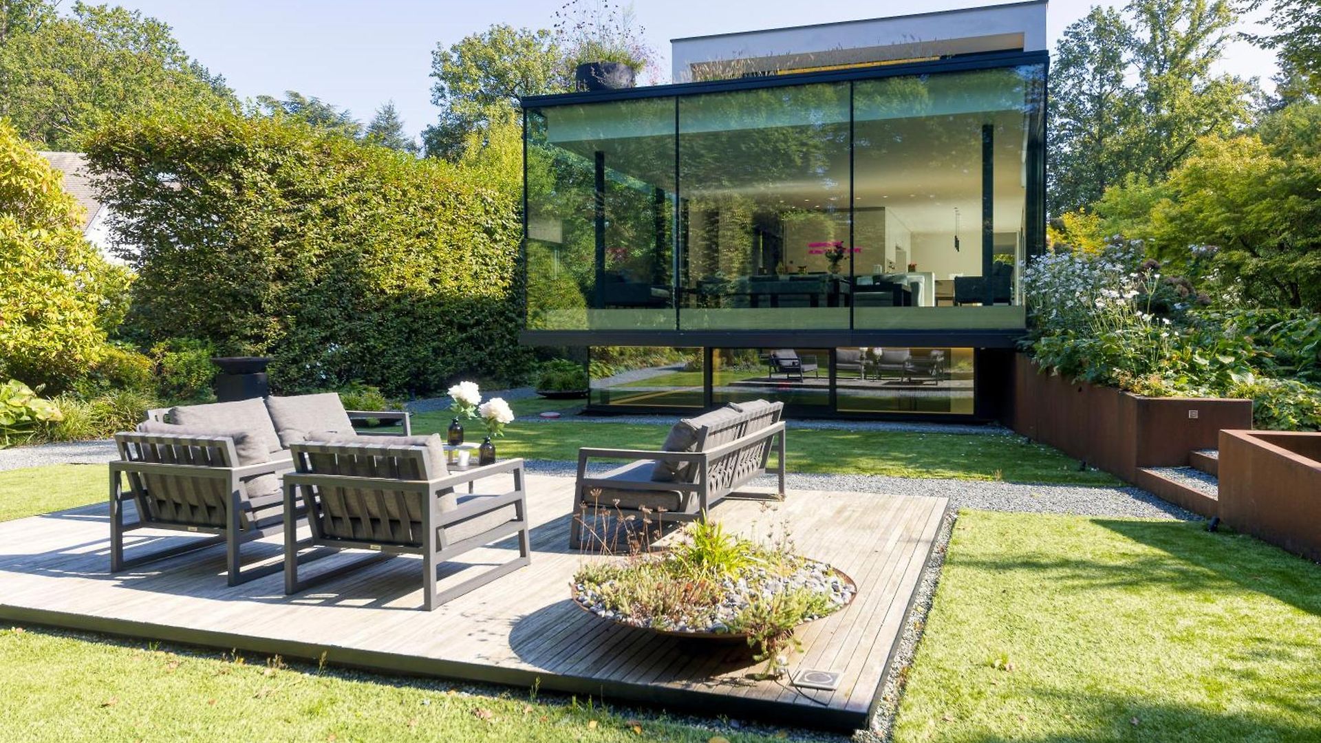 Luxurious 1000m2 With Garden And Pool * Brussels