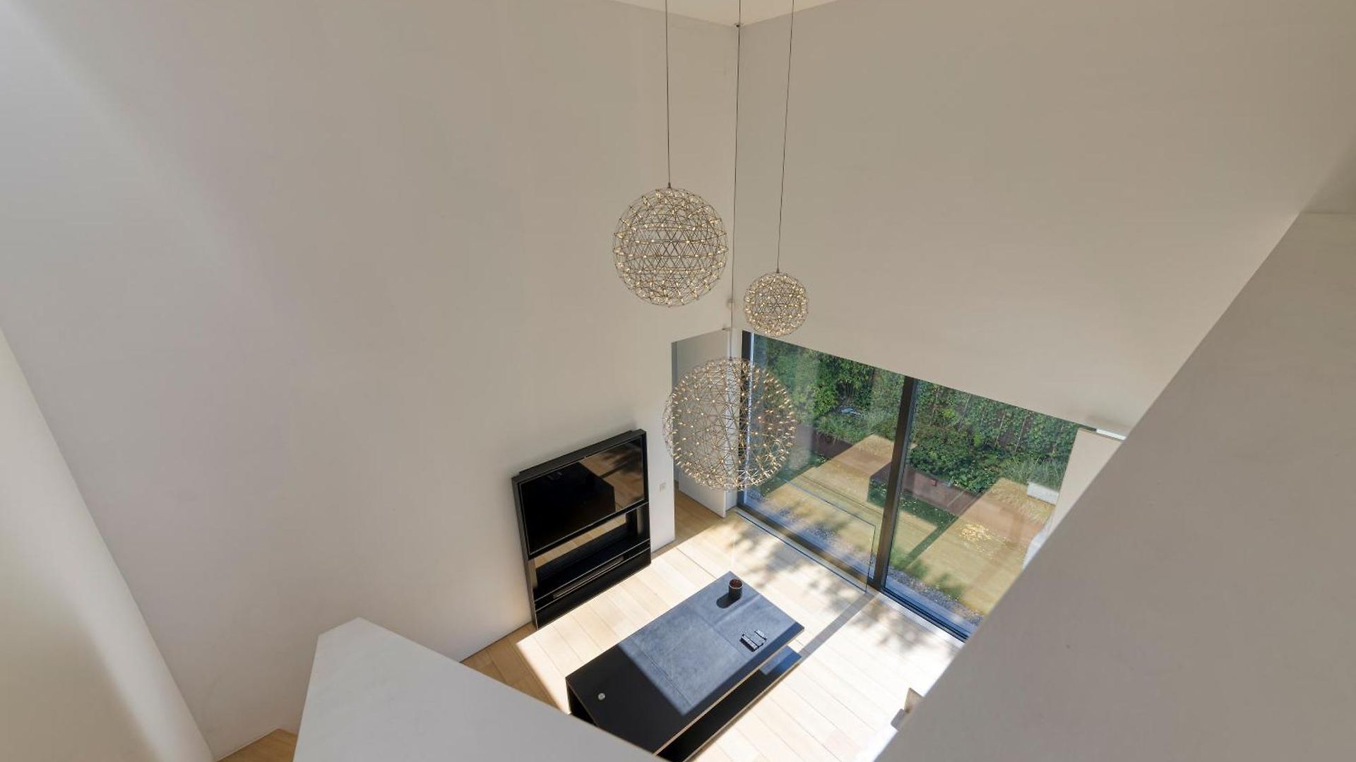 Luxurious 1000m2 With Garden And Pool Brussels