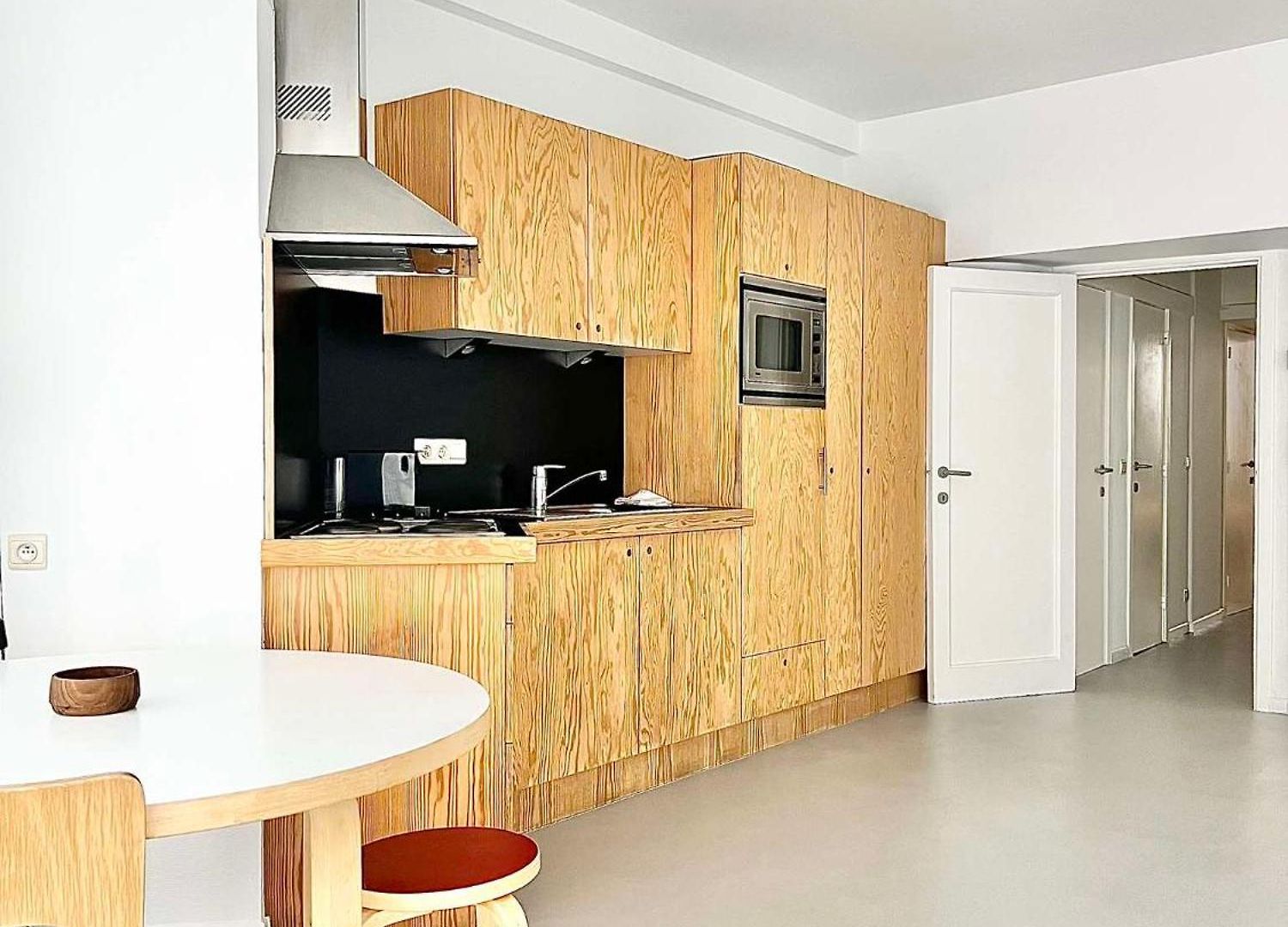 Apartment 5 Min From Grand Place 1 Bedroom Apt Renovated!