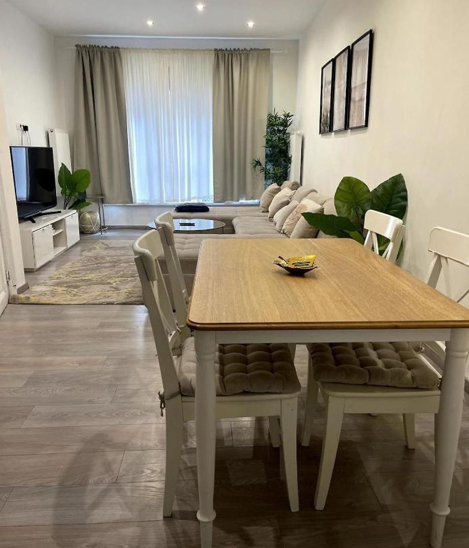 Appartement Avec Terrasse Privee Et Garage Rez De Chaussee Lumineux