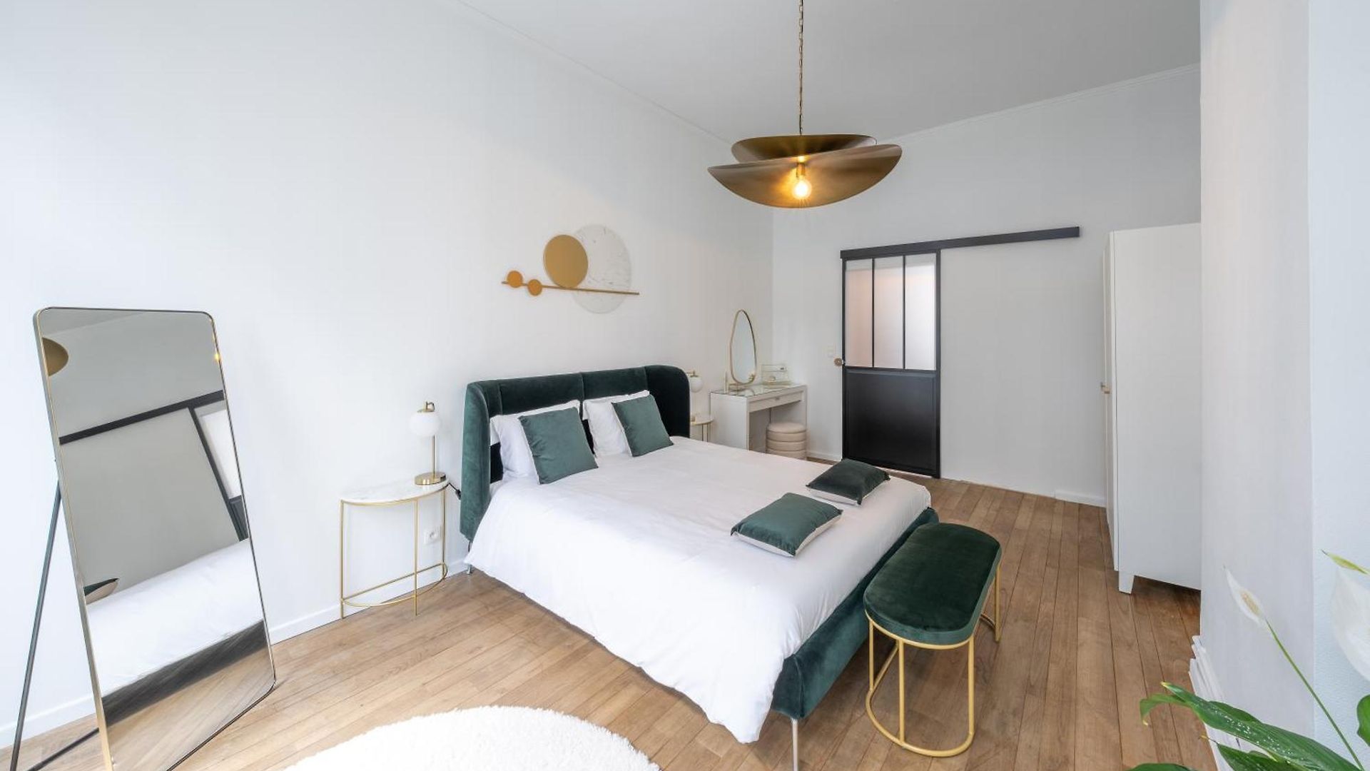 Your Serenity Bubble - Center Appartement