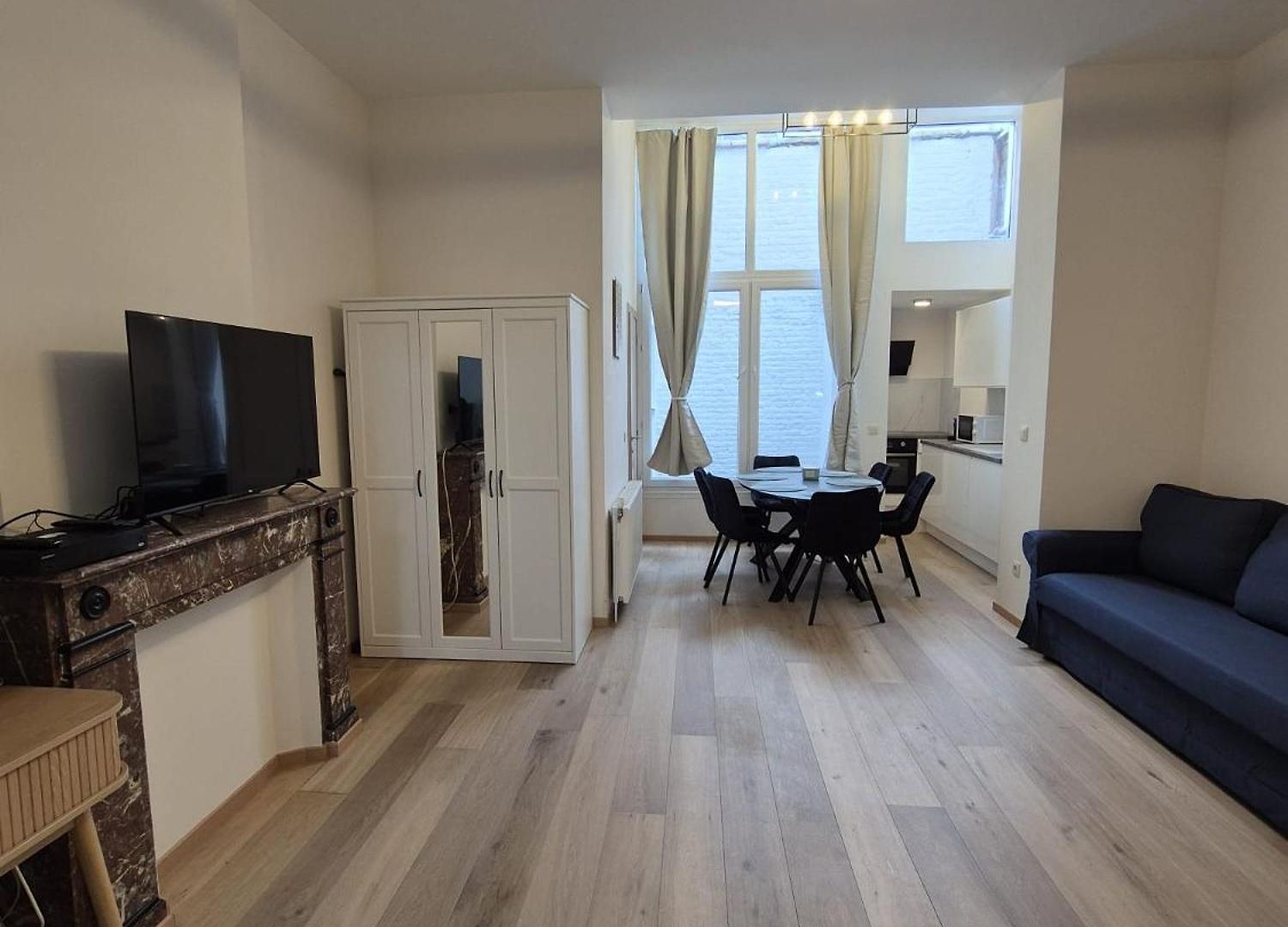 Tasson Snel Center Of Apartment