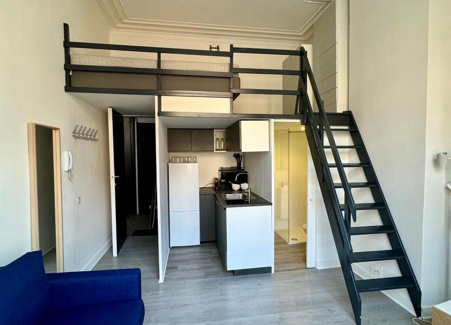 Avec En Mezzanine Apartment *