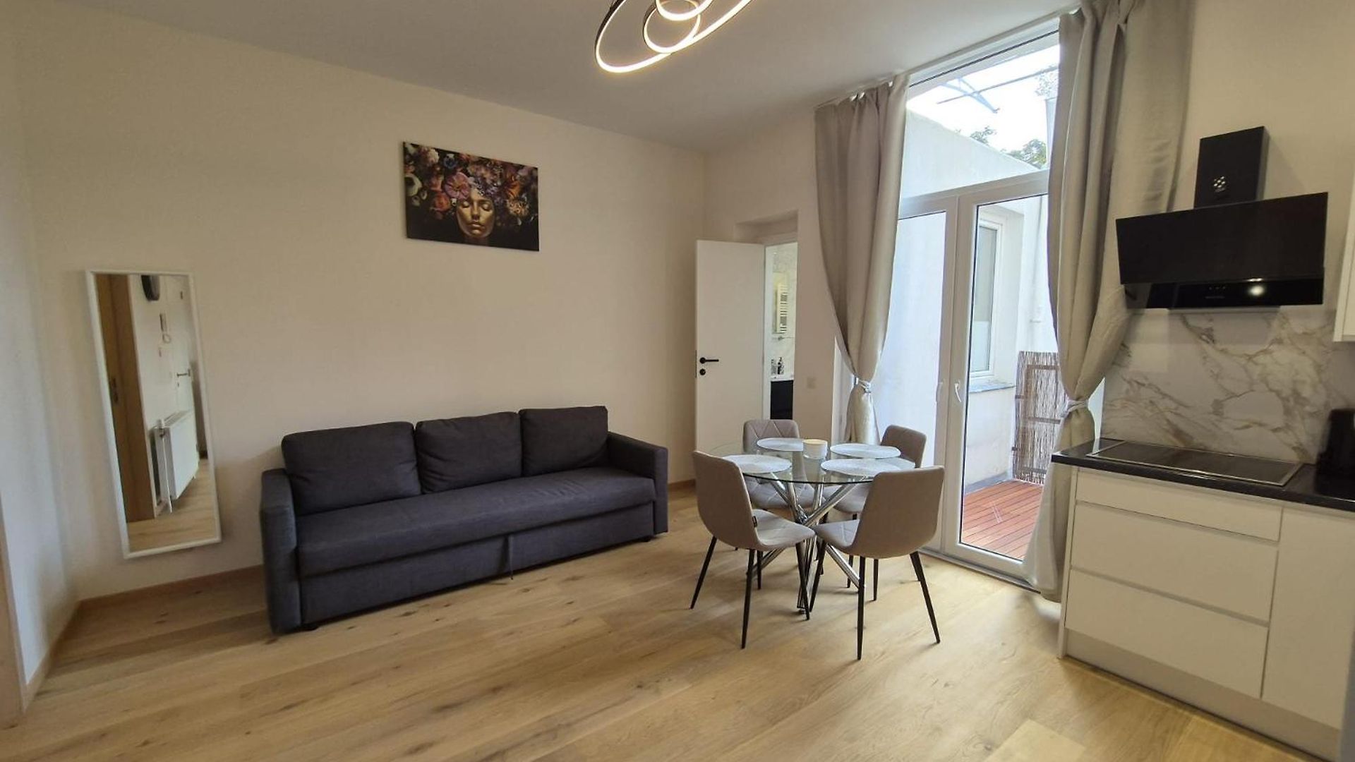 Apartment Elegant In Center Of