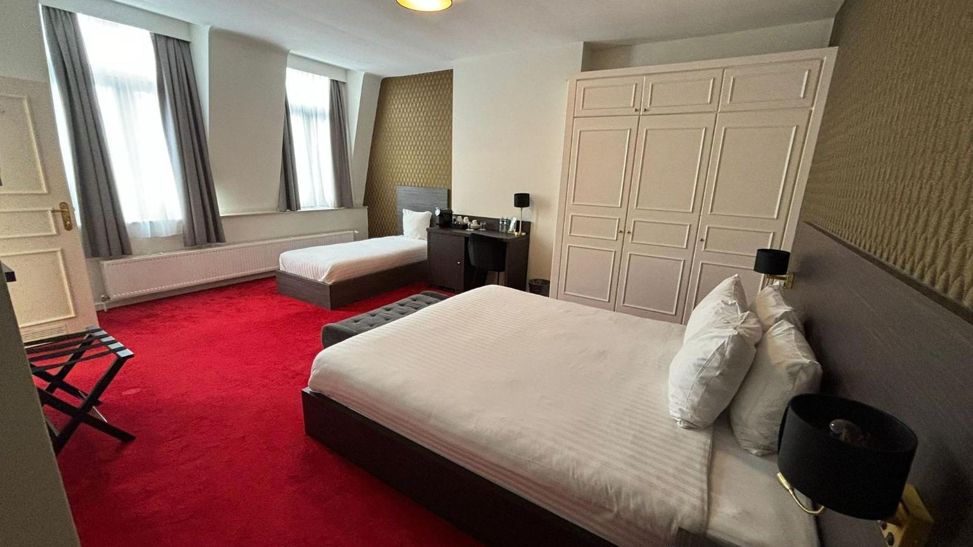 La Bourse Hotel 3*