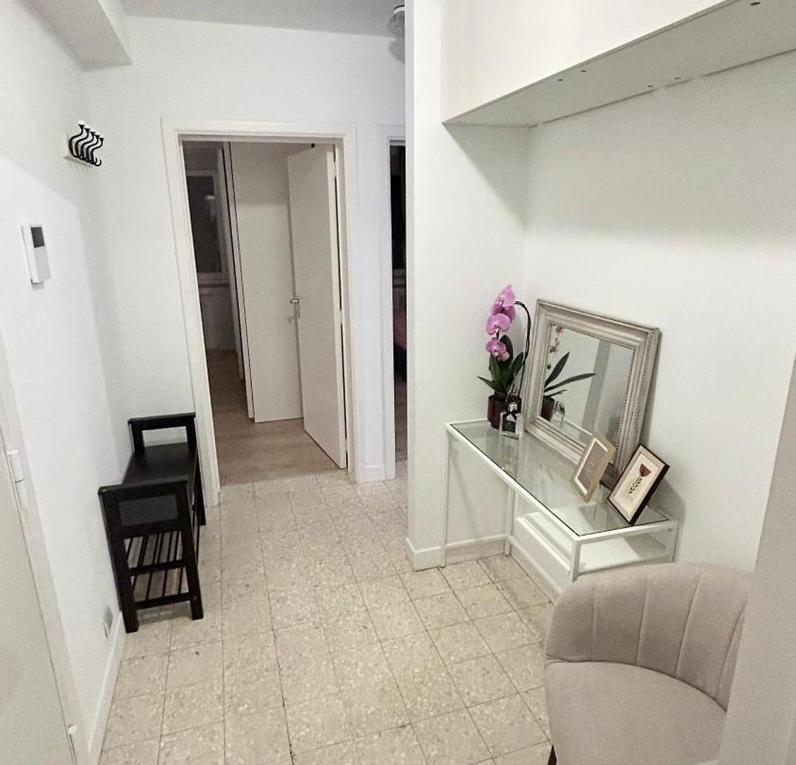 Charming Two Bedroom Flat - Nato - *