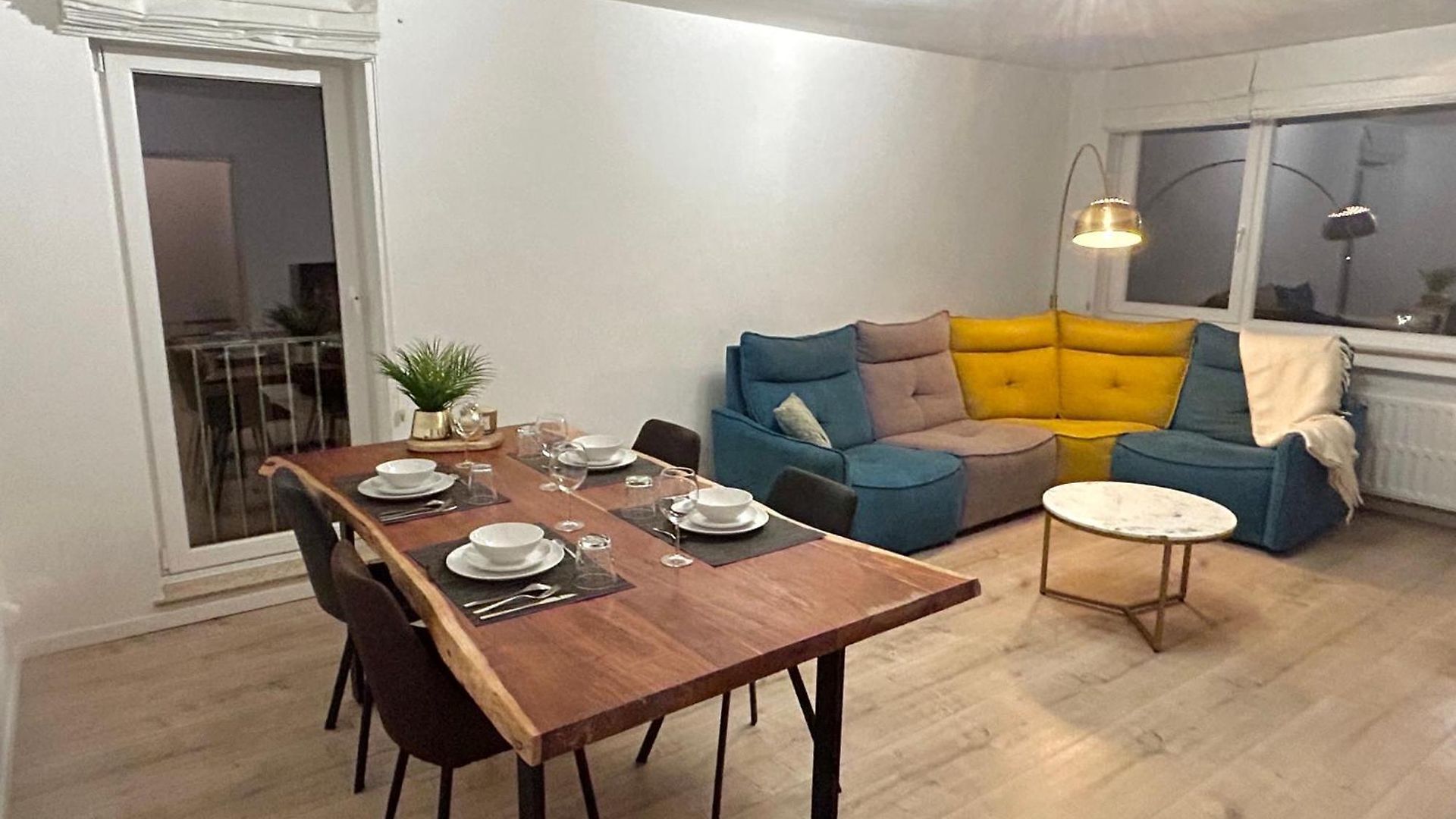 Appartement Charming Two Bedroom Flat - Nato -