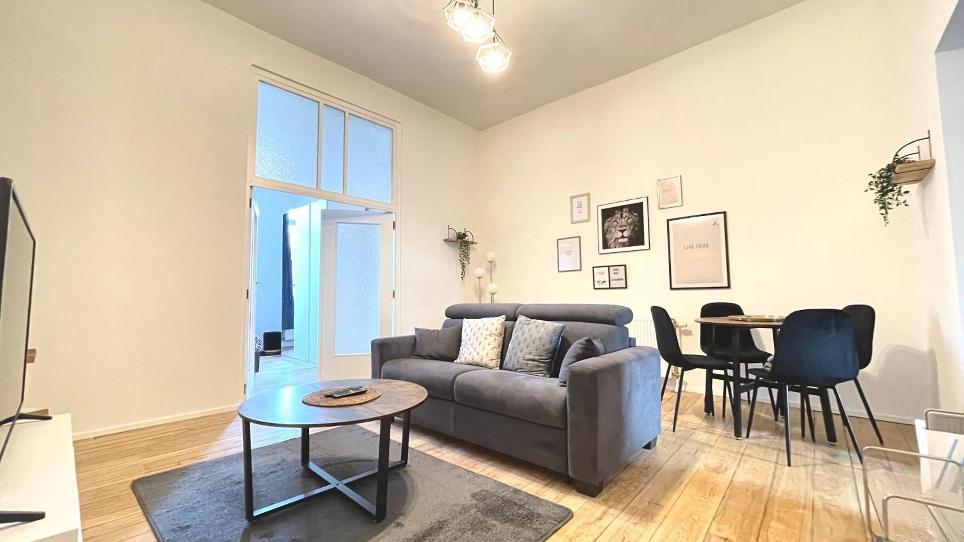 Charming Uccle - 1 Bedroom Apartment Brussels