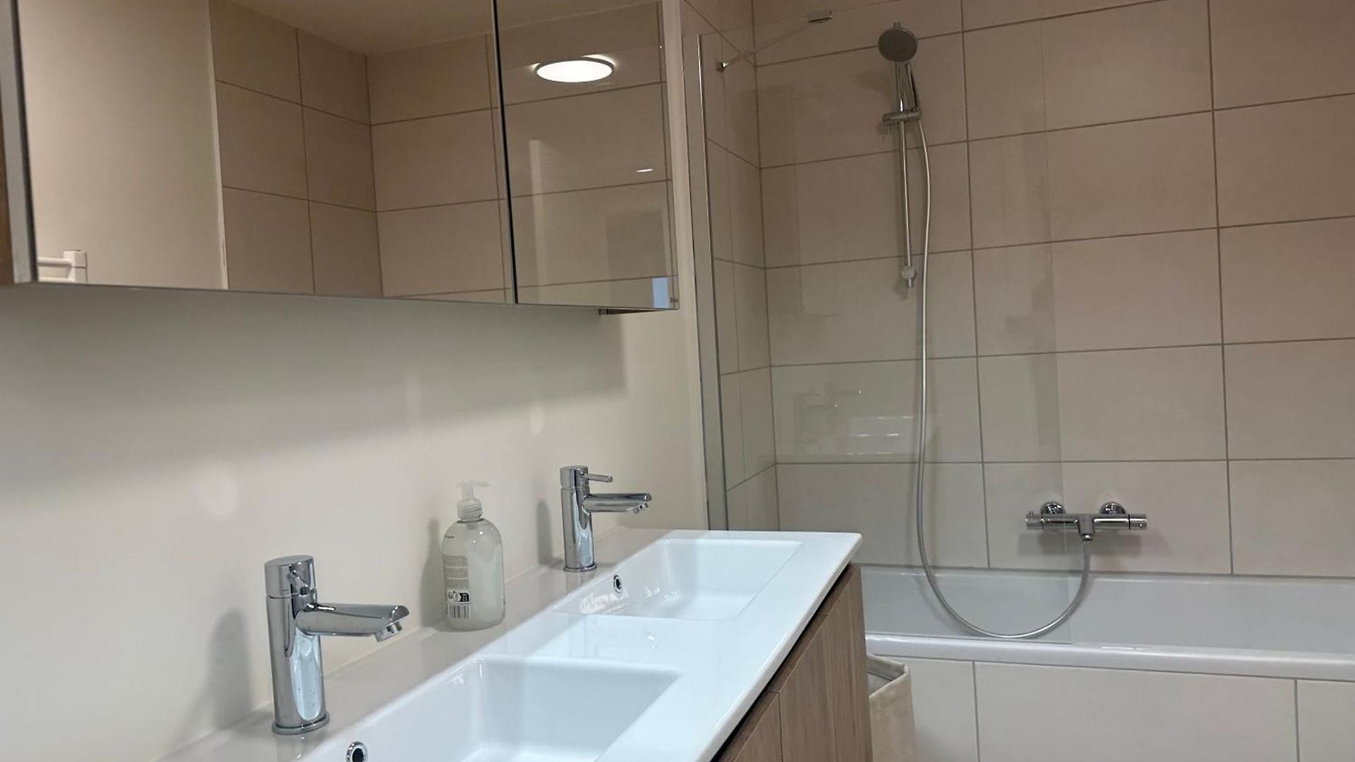 Beautiful With Panoramic View Of Center With Roof Terrace Apartment *