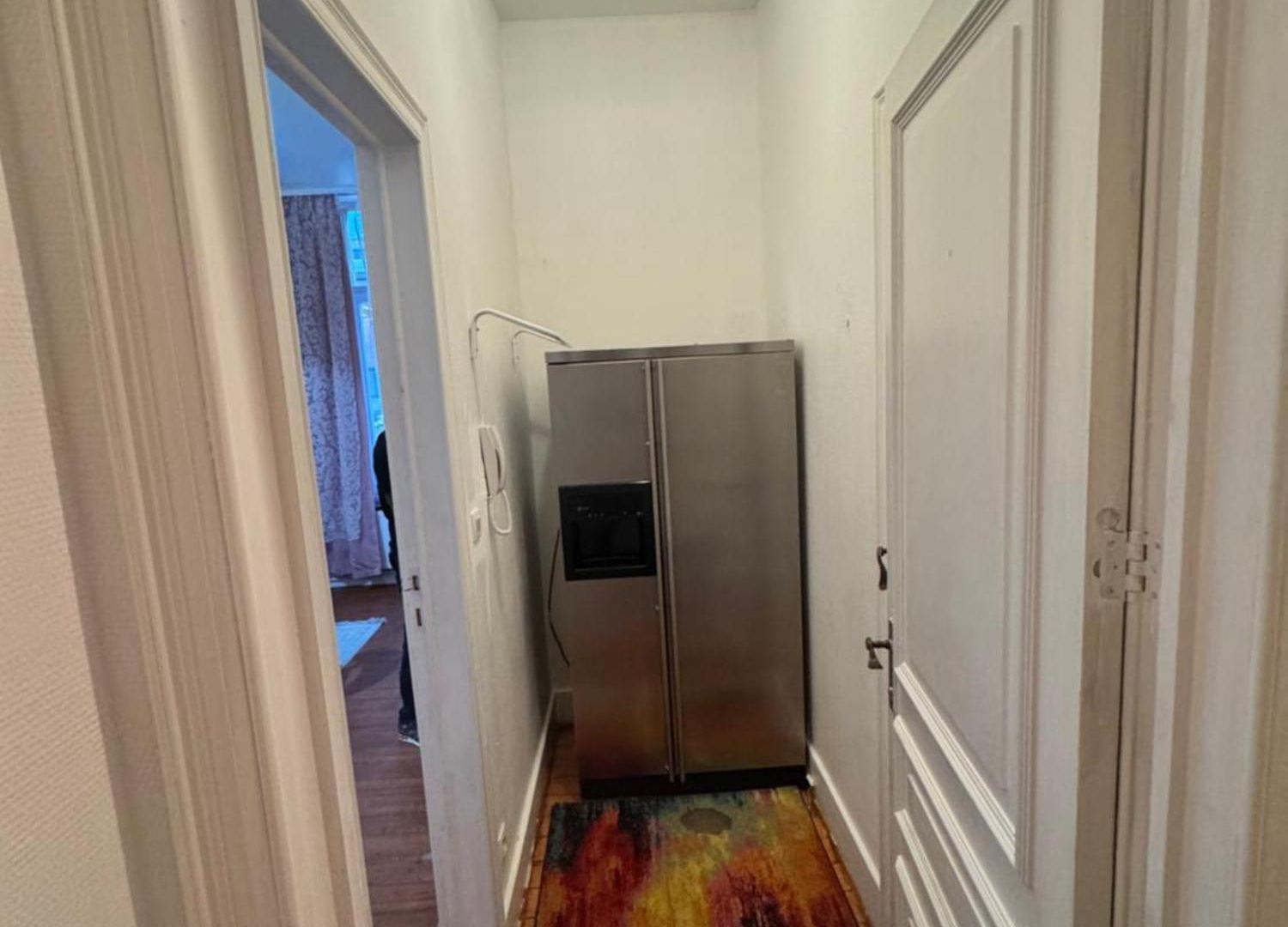 Apartment Spacious Saints Catherine Brussels